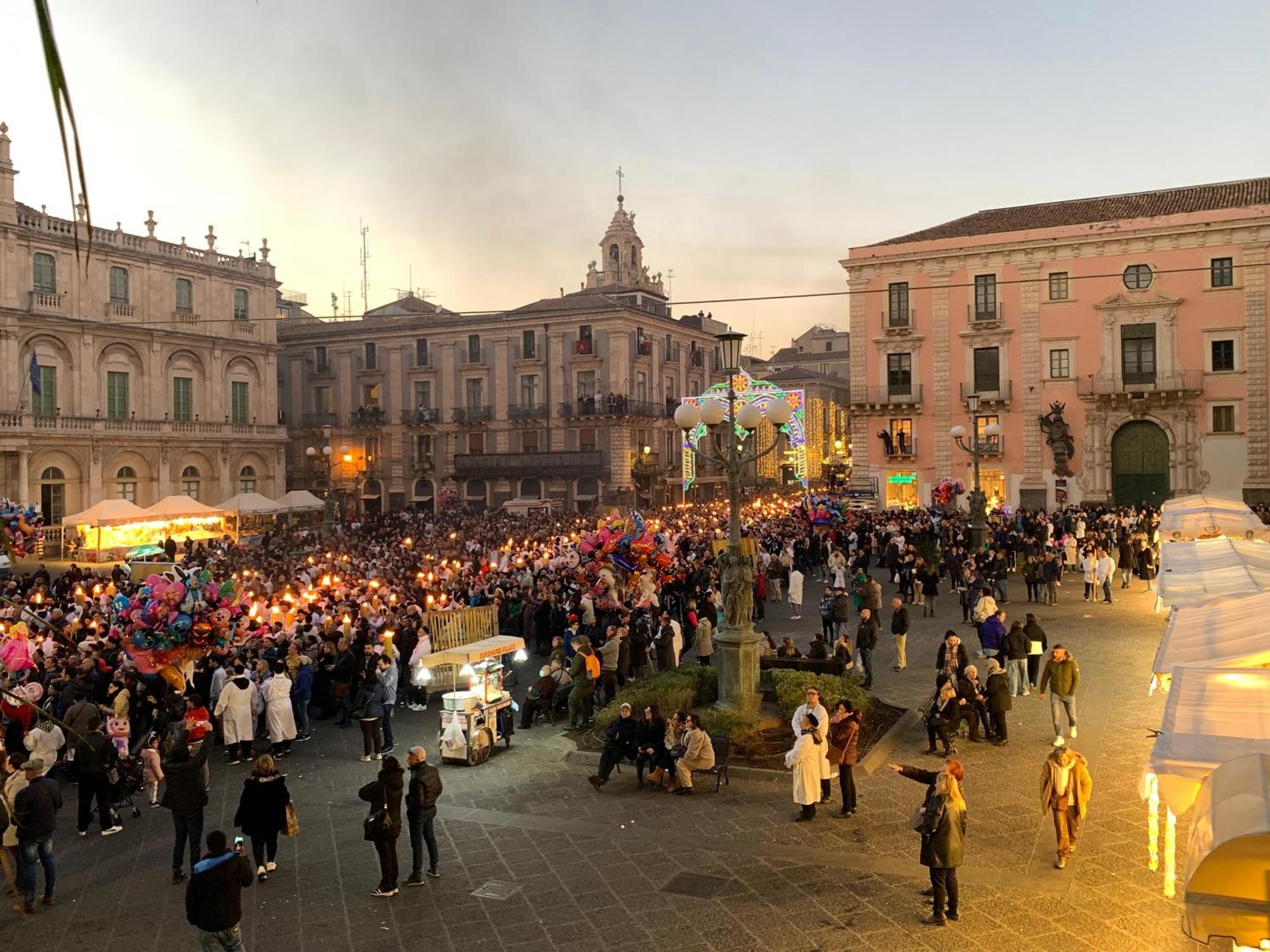 La Suite Di Piazza Dell'Universita Catánia Buitenkant foto